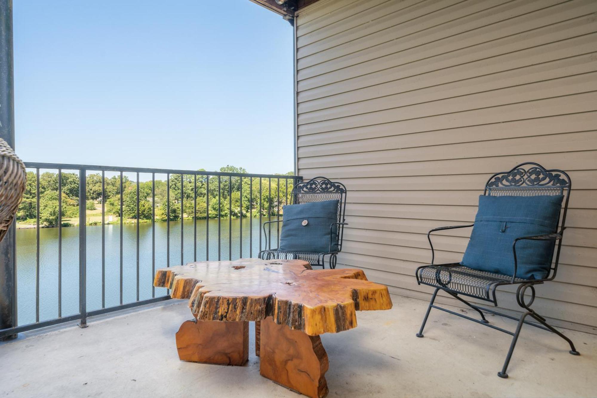 Ember'S View, Spa City Jewel- Lovely Lake Condo هوت سبرنغز المظهر الخارجي الصورة